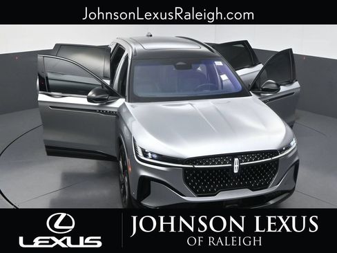Used 2024 Lincoln Nautilus Reserve w/ Equipment Group 202A AWD/4WD image 29