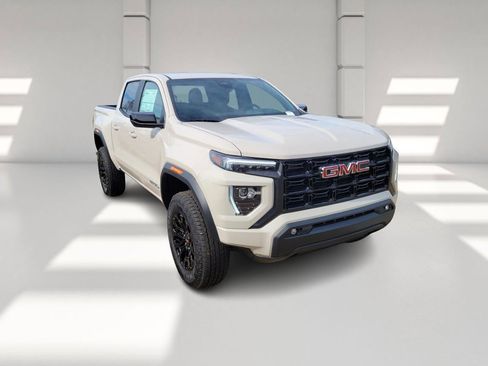 New 2026 GMC Canyon Elevation w/ Convenience Package image 3