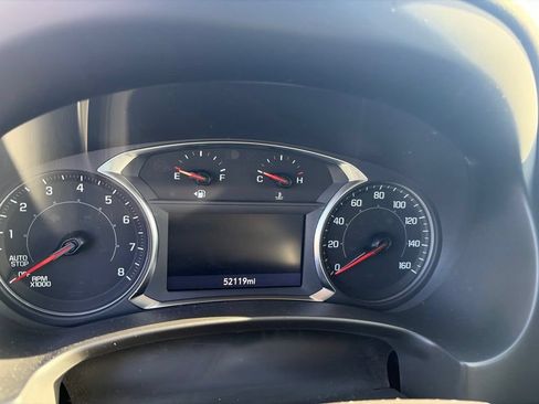 Used 2024 GMC Terrain SLT AWD/4WD image 12