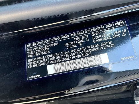 Used 2025 Volvo XC40 B5 Core AWD/4WD image 43
