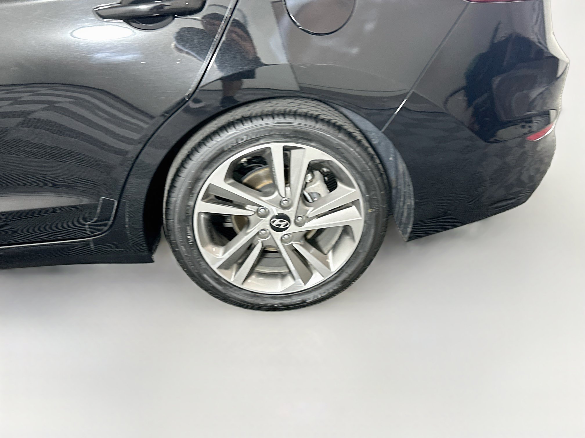 Used 2018 Hyundai Elantra Limited w/ Limited Ultimate Package 02 FWD image 11