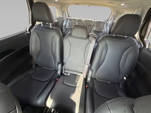 New 2026 Kia Carnival SX Prestige image 13