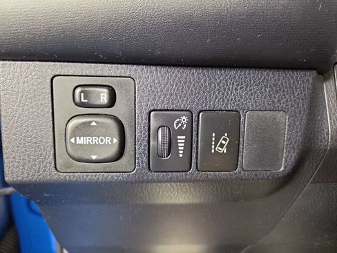 Used 2016 Toyota RAV4 Limited w/ Advanced Technology Package AWD/4WD image 28