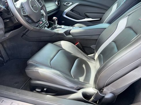 Used 2023 Chevrolet Camaro SS RWD image 17
