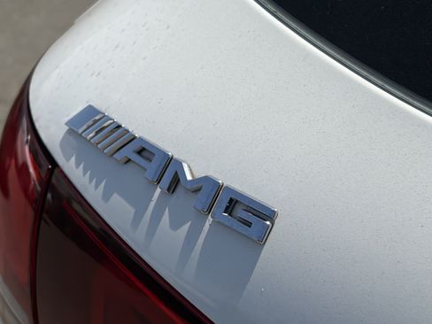 Used 2021 Mercedes-Benz GLA 35 AMG 4MATIC image 5