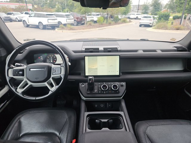 Used 2022 Land Rover Defender 90 X-Dynamic S AWD/4WD image 9
