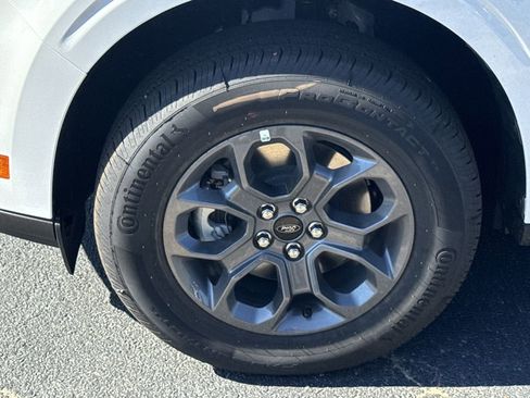 New 2025 Ford Maverick XLT image 11