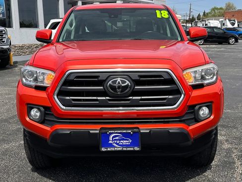 Used 2018 Toyota Tacoma SR5 image 2