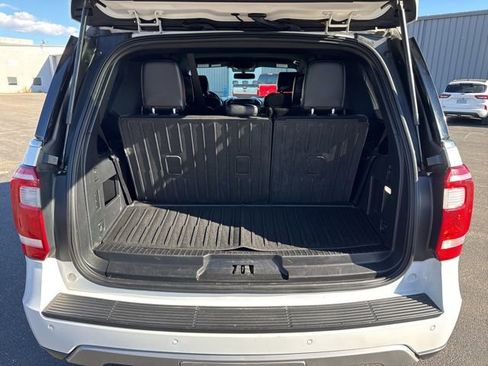 Used 2019 Ford Expedition XLT w/ Equipment Group 201A AWD/4WD image 7