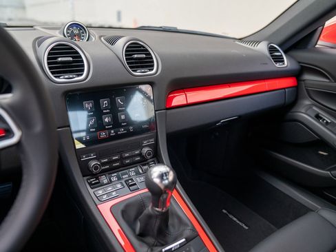 New 2025 Porsche 718 Cayman image 17