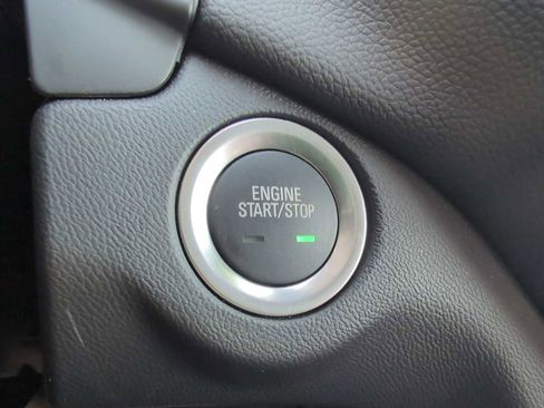 Used 2024 Chevrolet Equinox LT image 16