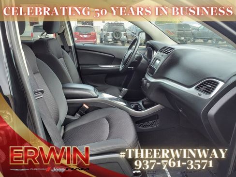 Used 2016 Dodge Journey SXT w/ Comfort/Convenience Group image 39