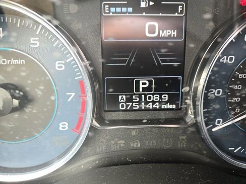 Used 2015 Subaru Crosstrek 2.0i Limited image 3