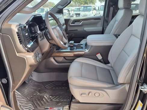 New 2026 Chevrolet Silverado 1500 LT Trail Boss w/ Safety Package image 6