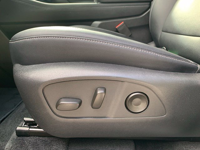 Used 2026 Chevrolet Traverse LT AWD/4WD image 39