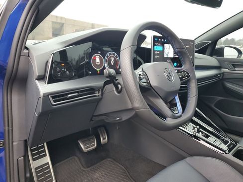 Used 2025 Volkswagen Golf image 10