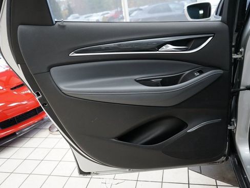 Used 2020 Buick Enclave Essence image 45