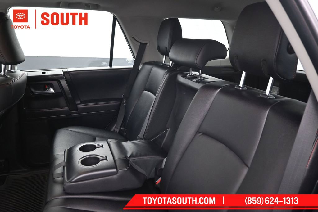Used 2022 Toyota 4Runner TRD Off-Road Premium w/ Moonroof Package AWD/4WD image 23