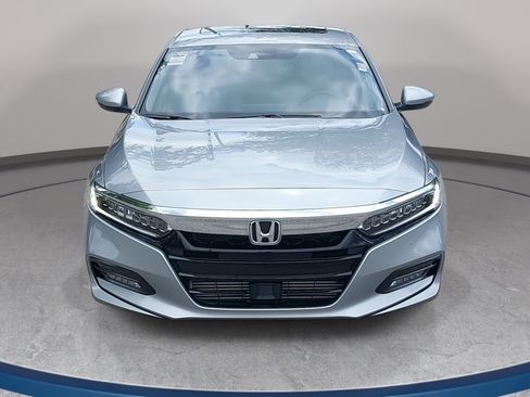 Used 2019 Honda Accord Touring image 2