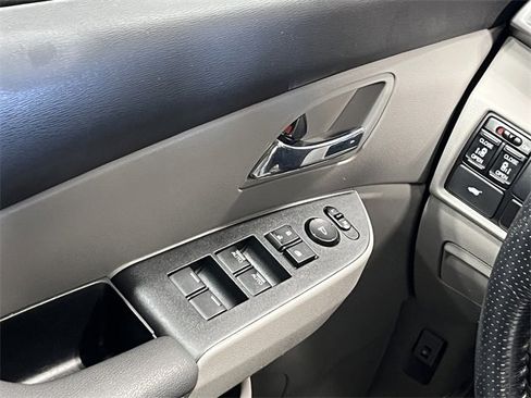 Used 2015 Honda Odyssey EX-L image 19