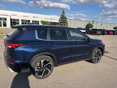 Used 2022 Mitsubishi Outlander SE AWD/4WD image 4