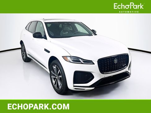 Used 2025 Jaguar F-PACE R-Dynamic S image 1