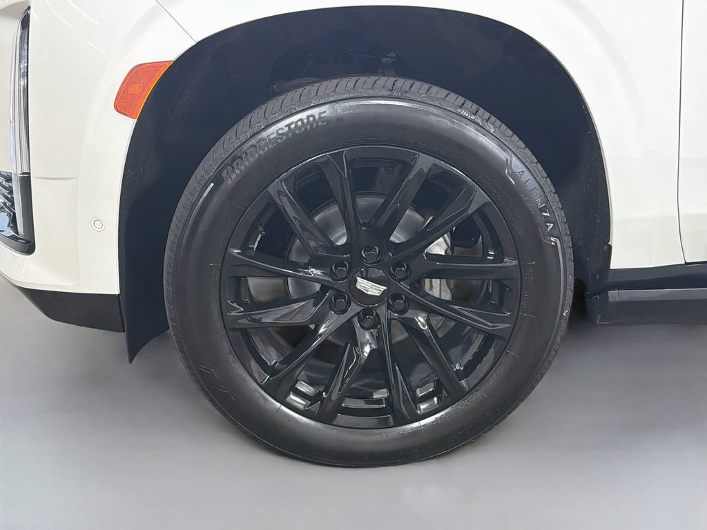 Used 2024 Cadillac Escalade Sport Platinum w/ LPO, ONYX Package AWD/4WD image 35