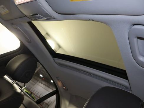 Used 2019 Mercedes-Benz C 300 Sedan image 22