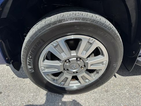 Used 2014 Toyota Tundra Platinum image 35