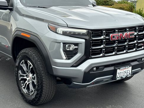 Certified 2025 GMC Canyon AT4 AWD/4WD image 4