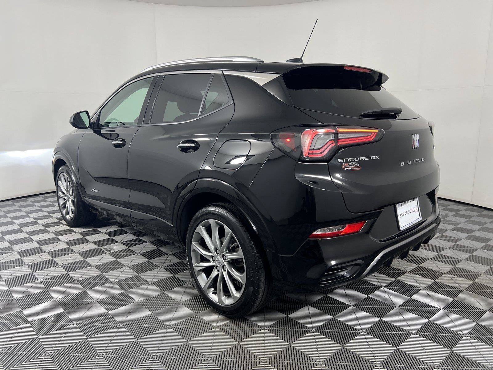 Certified 2024 Buick Encore GX Avenir FWD image 15