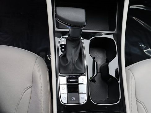 Used 2025 Hyundai Tucson SE image 31