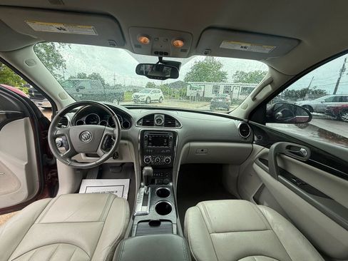 Used 2017 Buick Enclave Leather FWD image 17