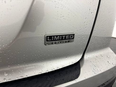 Used 2023 Mitsubishi Eclipse Cross LE AWD/4WD image 22