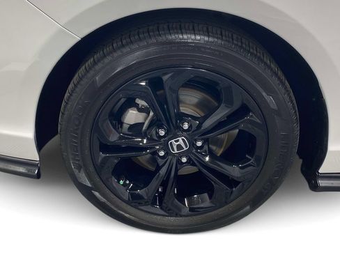 Used 2025 Honda Accord SE image 7