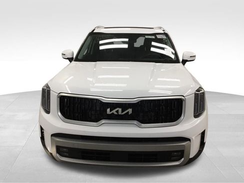 Used 2023 Kia Telluride EX X-Line image 2