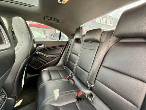 Used 2017 Mercedes-Benz CLA 250 4MATIC image 31