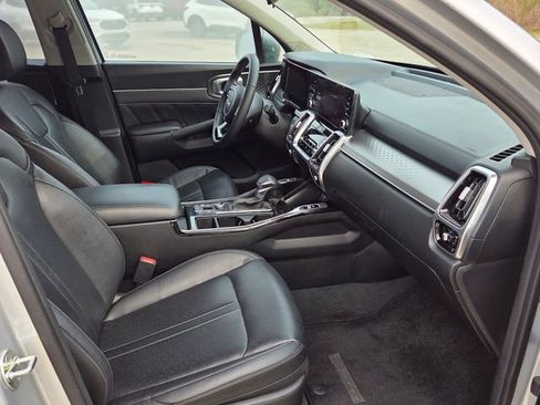 Used 2022 Kia Sorento SX image 16
