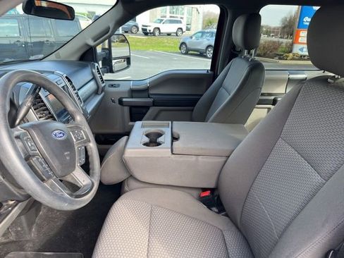 Used 2020 Ford F250 XLT w/ XLT Premium Package image 7