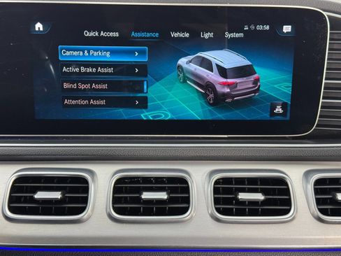 Used 2020 Mercedes-Benz GLE 350 4MATIC w/ Premium Package image 29