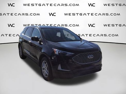 Used 2023 Ford Edge SEL image 2