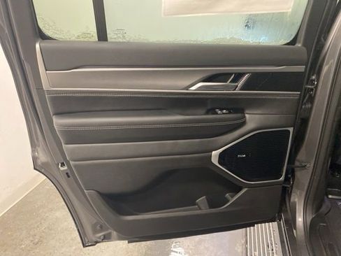 New 2026 Jeep Grand Wagoneer Limited image 25