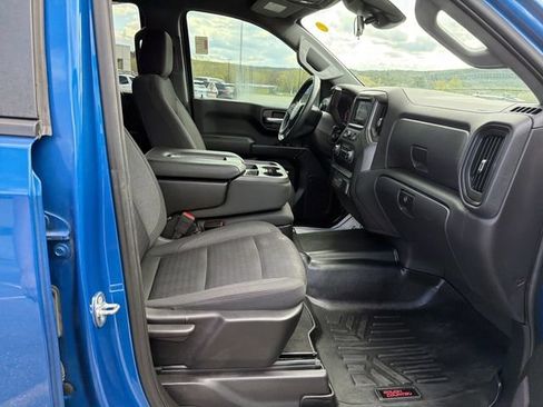 Used 2023 Chevrolet Silverado 1500 Custom AWD/4WD image 29