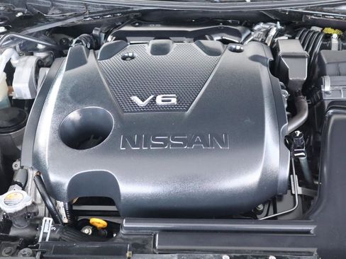 Used 2018 Nissan Maxima Platinum FWD image 40