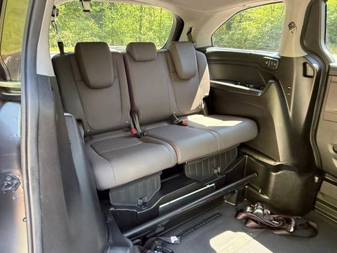 Used 2022 Honda Odyssey Touring image 21