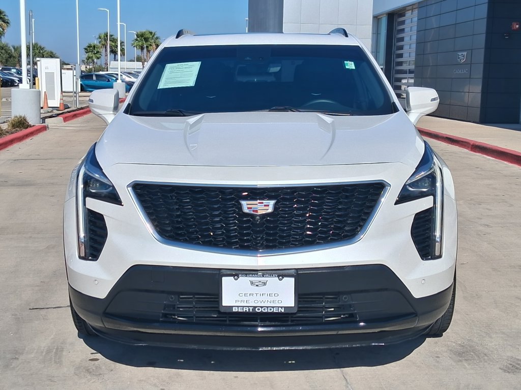 Used 2023 Cadillac XT4 Sport w/ Enhanced Visibility Package FWD image 2
