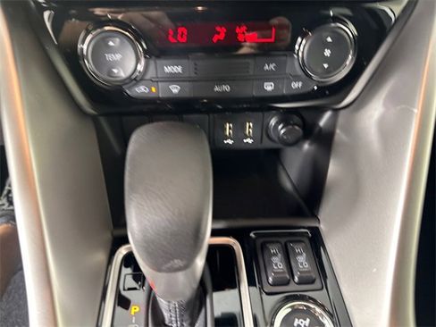 New 2025 Mitsubishi Eclipse Cross LE image 35