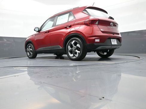 Certified 2023 Hyundai Venue SEL FWD image 32