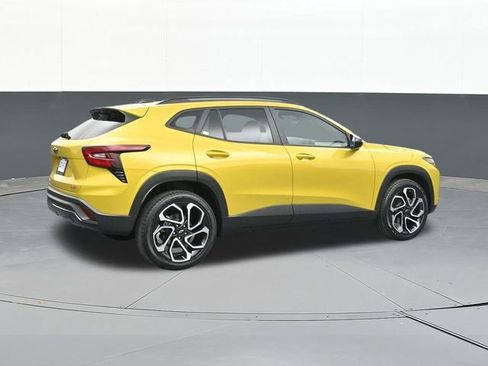 Used 2024 Chevrolet Trax RS w/ Driver Confidence Package image 16