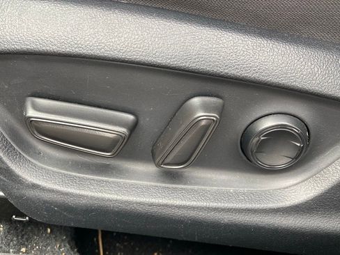 Used 2023 Toyota Camry LE FWD image 12